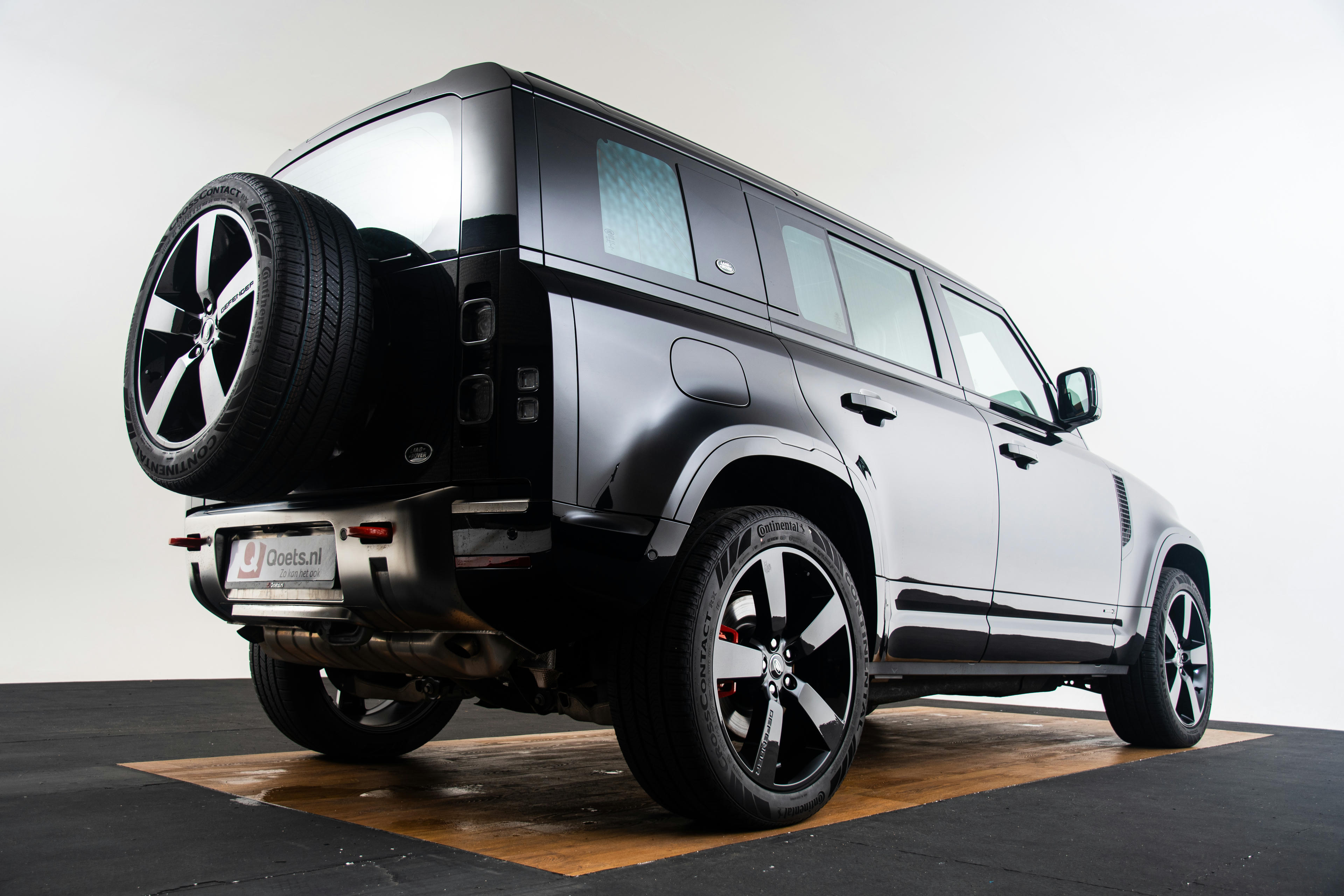 Car image 14