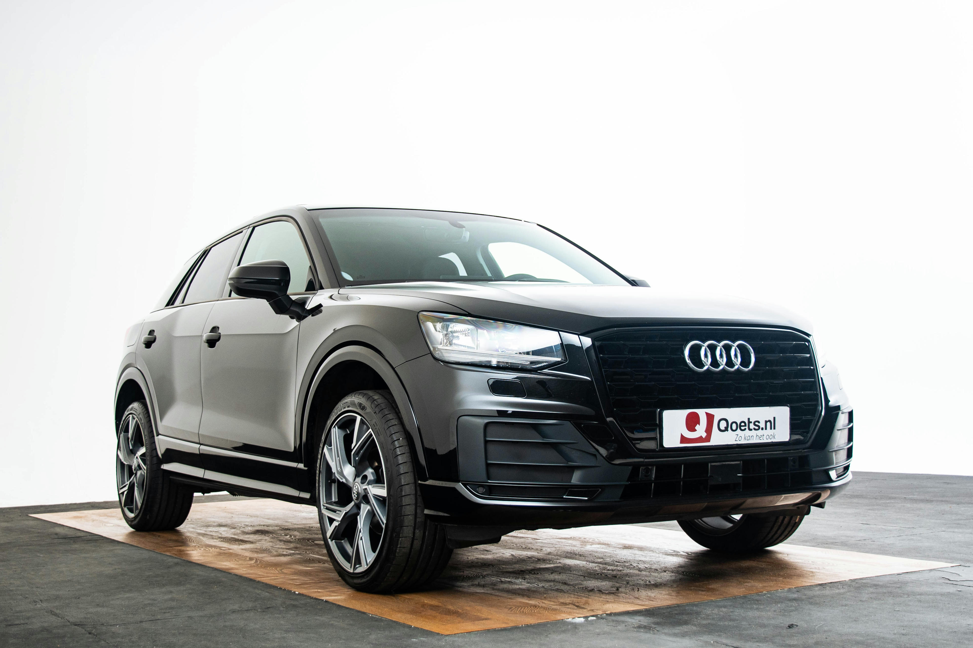 Car image 16