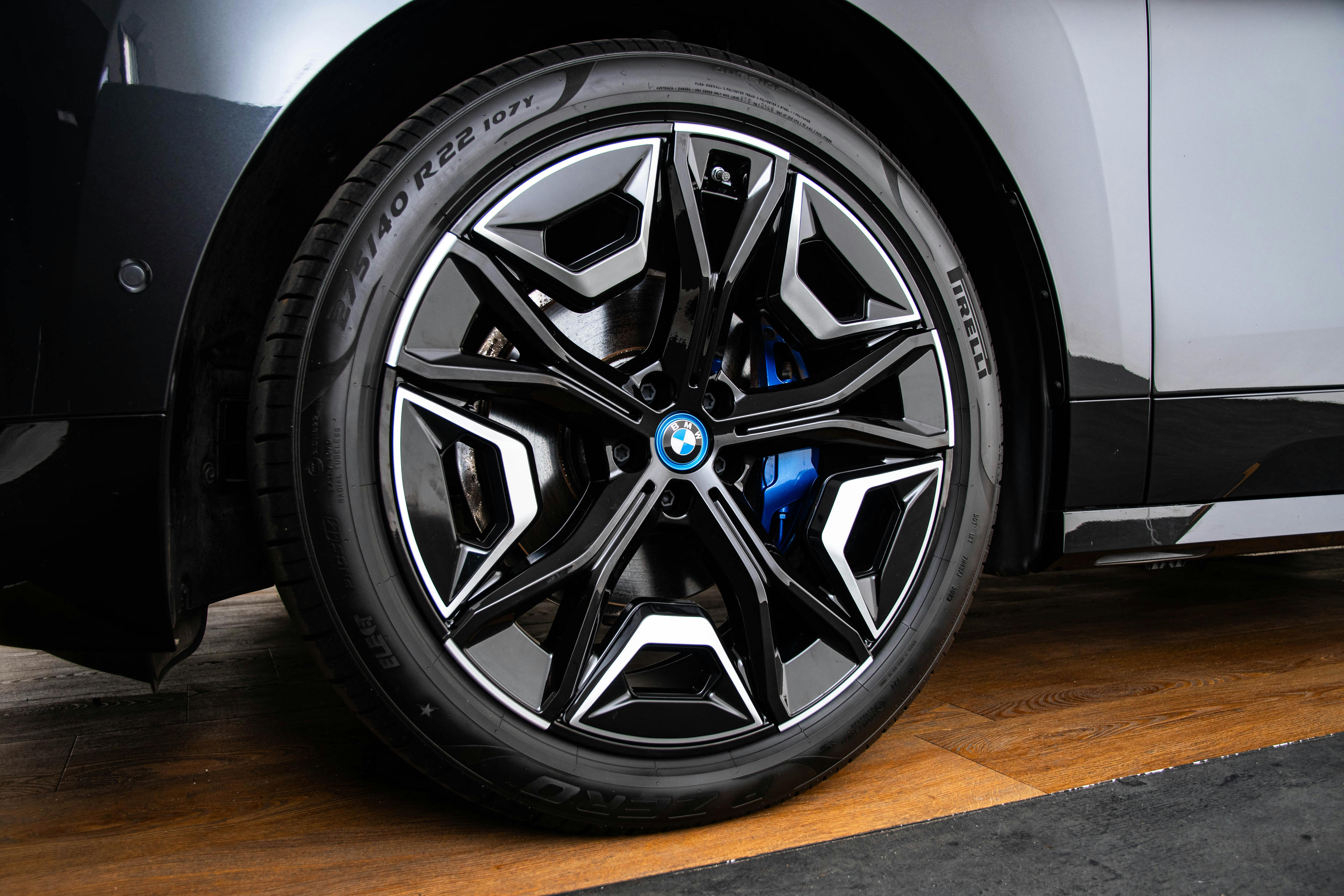 Car image 13