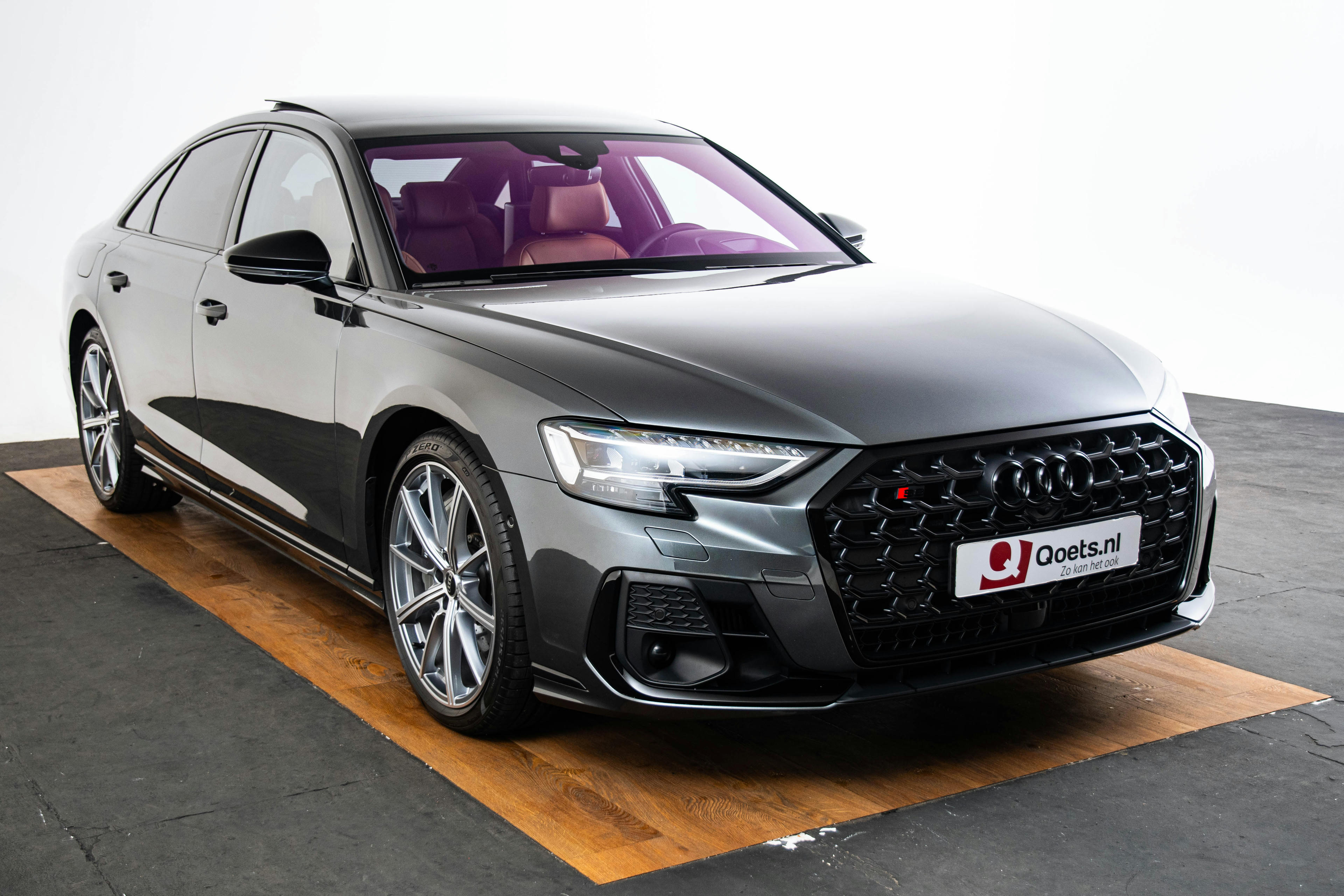Car image 13