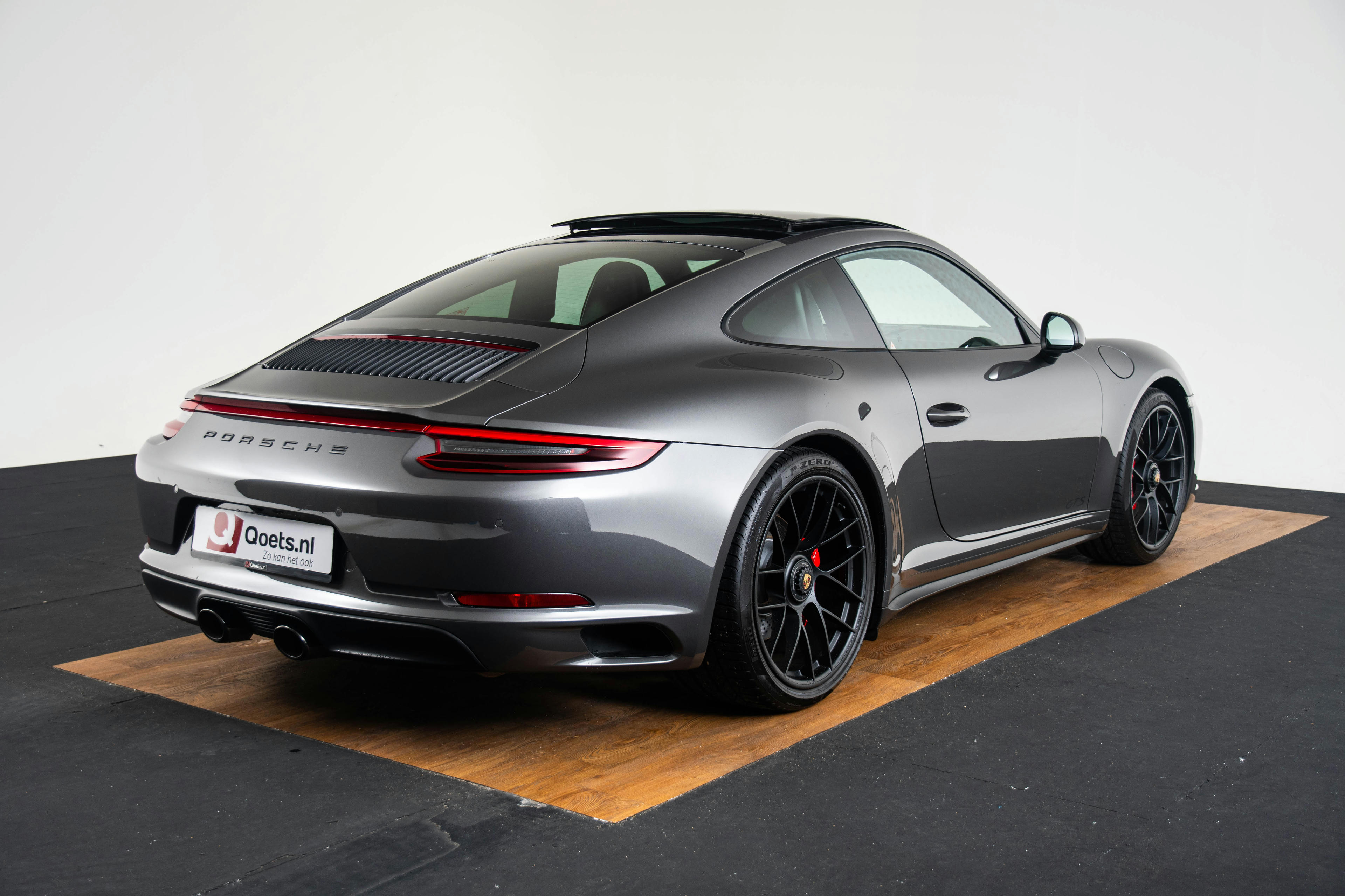 Car image 5