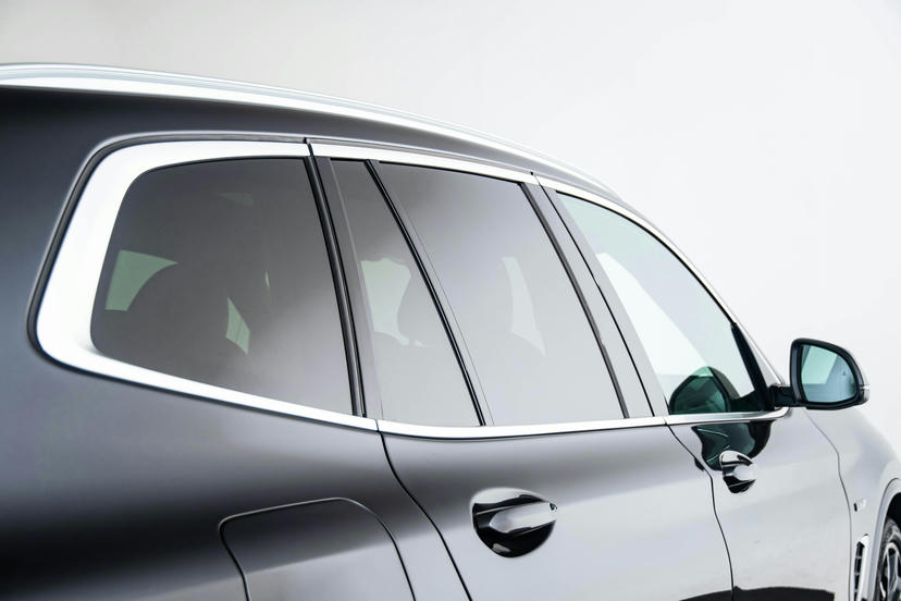 Raamomlijsting BMW Individual aluminium satiniert