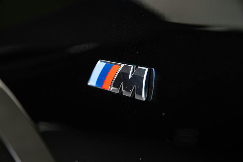 Model M Sport