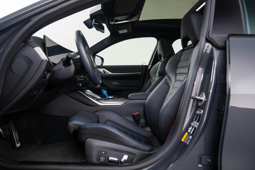 Elektrisch bediend glazen schuif-/kanteldak