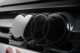 Optiekpakket zwart met Audi ringen in zwart glanzend