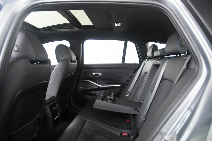 M Hemelbekleding in Anthrazit uitgevoerd