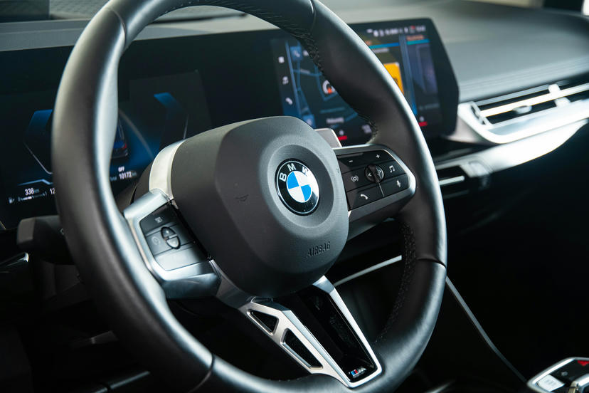 Steptronic transmissie met schakelpaddles aan het stuurwiel