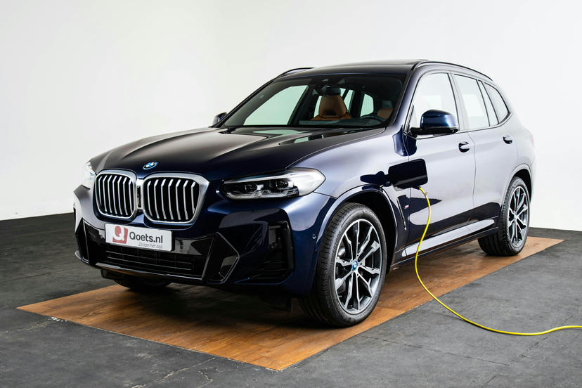 BMW Individual metallic lak