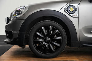18" Lichtmetalen velgen Pin Spoke zwart