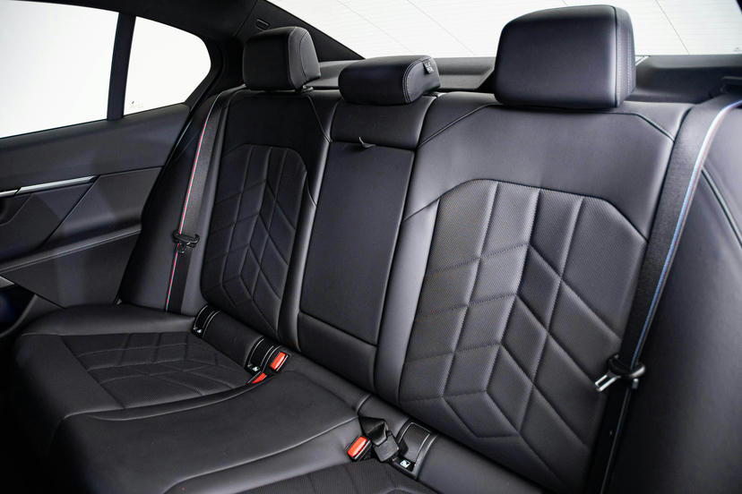 Veiligheidsgordels voorzien van M striping