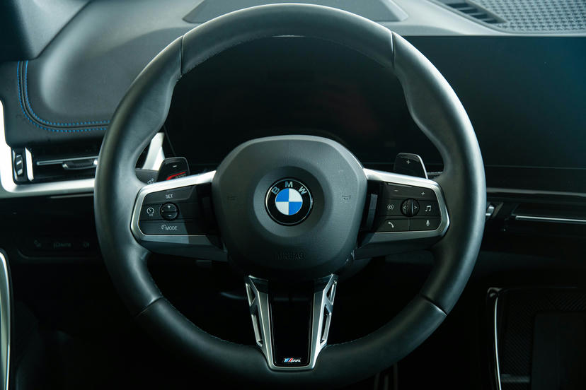 Steptronic transmissie met schakelpaddles aan het stuurwiel