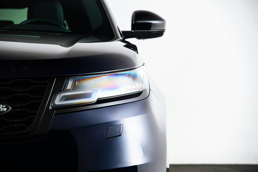Premium LED-koplampen met signature-dagrijverlichting, Automatic High Beam Assist, automatische hoogteverstelling en hogedruk koplampsproeiers