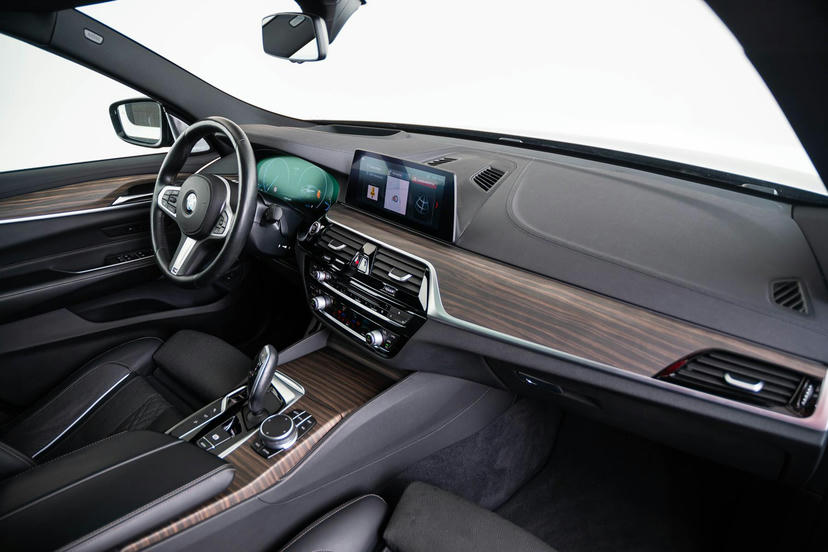 Dashboard uitgevoerd in Sensatec