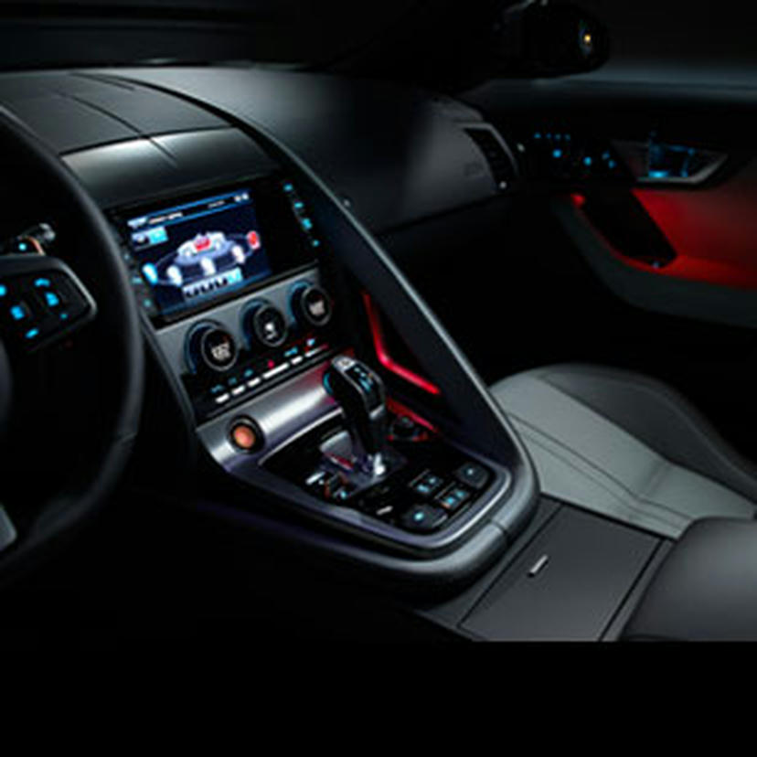 Configureerbare ambianceverlichting met keuze uit verschillende kleuren 