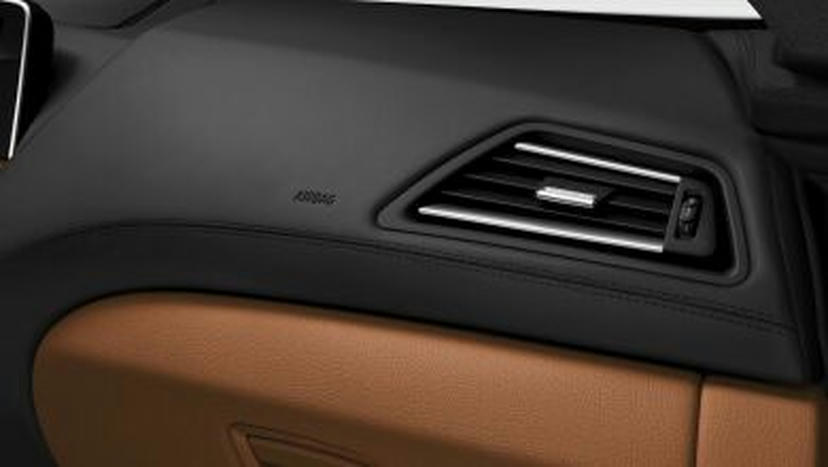 Dashboard met Exklusivleder ‘Nappa’ bekleed