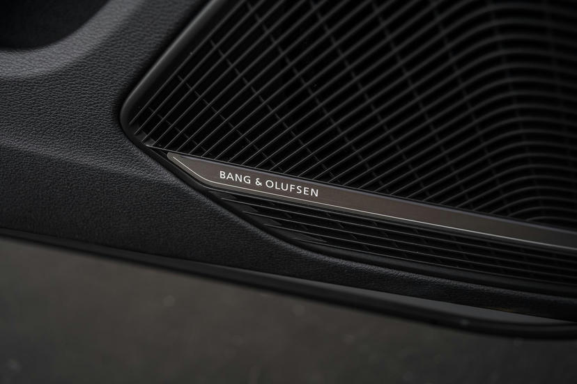 Bang & Olufsen 3D soundsystem