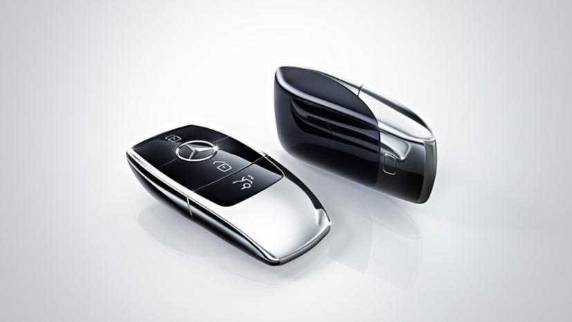 Voertuigsleutel in hoogglanzend zwart en hooglanzend chroom