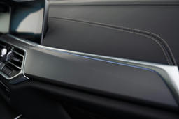 Interieurlijsten Aluminium 'Mesheffect' dunkel.