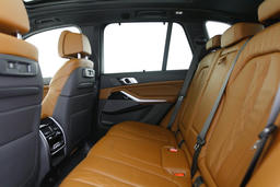 BMW Individual hemelbekleding in Anthrazit uitgevoerd.