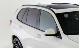 BMW Individual hoogglans Shadow line. 