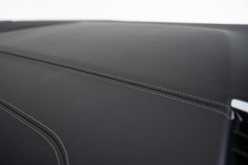 BMW Individual dashboard met leder bekleed