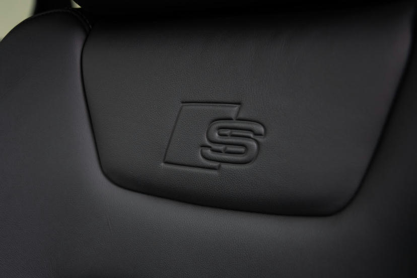 Bekleding leder/alcantara met 