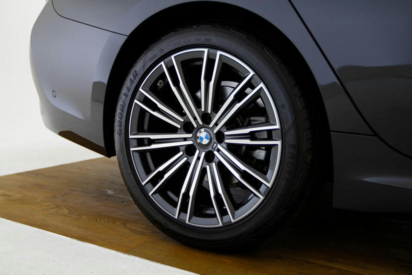 18 inch lichtmetalen wielen Dubbelspaak (styling 790 M) in Bi-colour Orbit Grey 