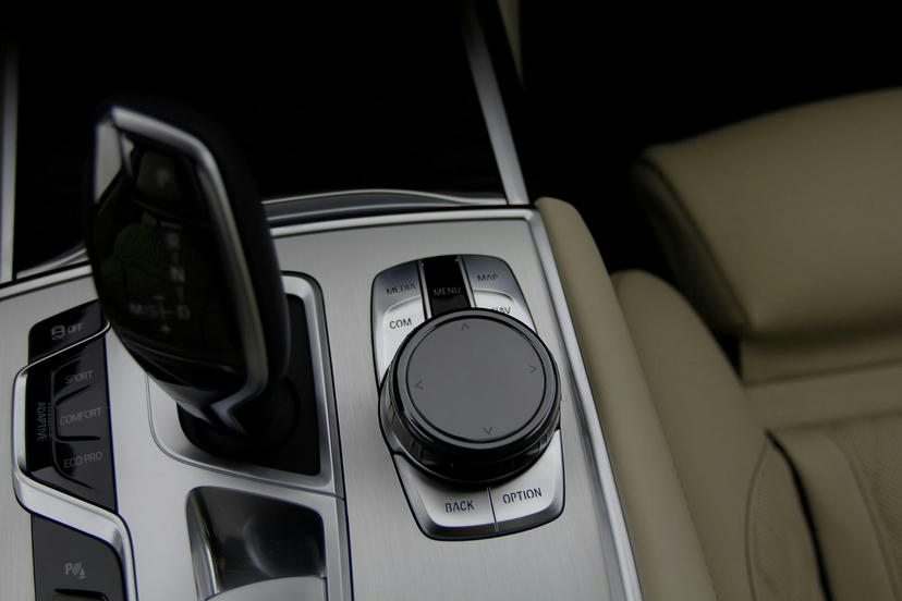 Keramische afwerking voor bedieningselementen