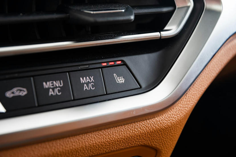 Elektrisch verwarmde voorstoelen