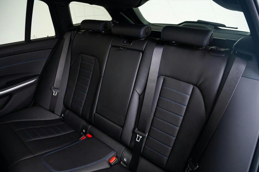 Hoofdsteunen achter neerklapbaar