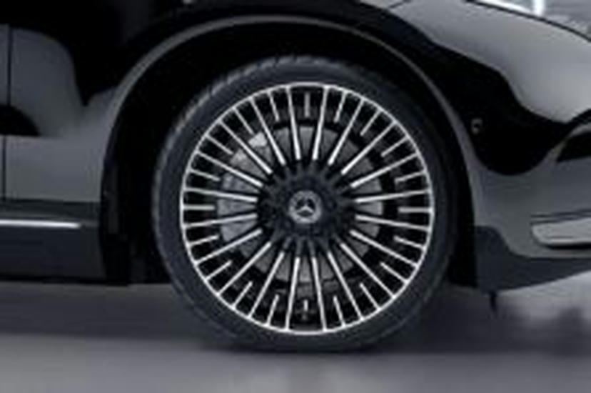 53,3 cm (21 inch) multispaaks lichtmetalen AMG-velgen