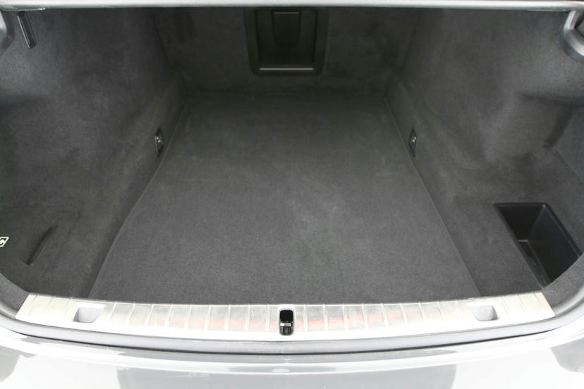 Doorlaadopening in de achterbank