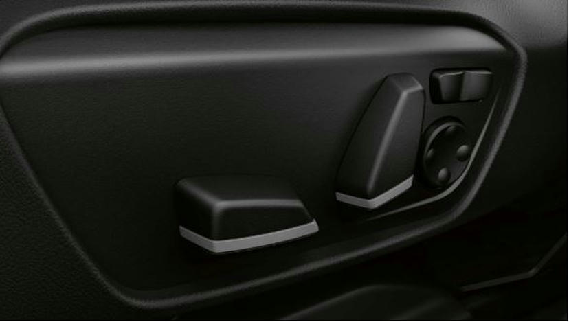 Elektrisch verstelbare bestuurders en passagiersstoel