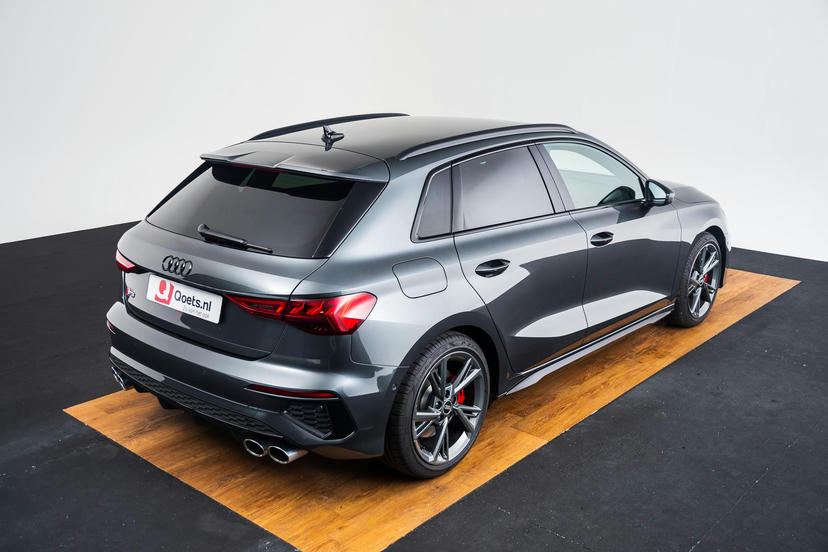 S-dakspoiler in carrosseriekleur