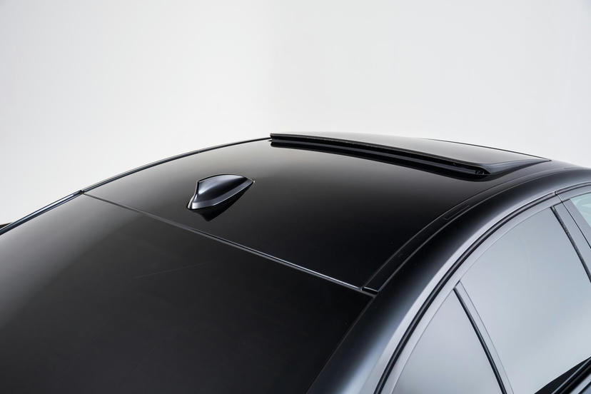 Elektrisch bediend glazen schuif-/kanteldak