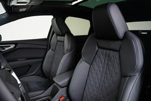 Interieurpakket S line interieur met sportstoelen en Dinamica-microvezel/mono.pur